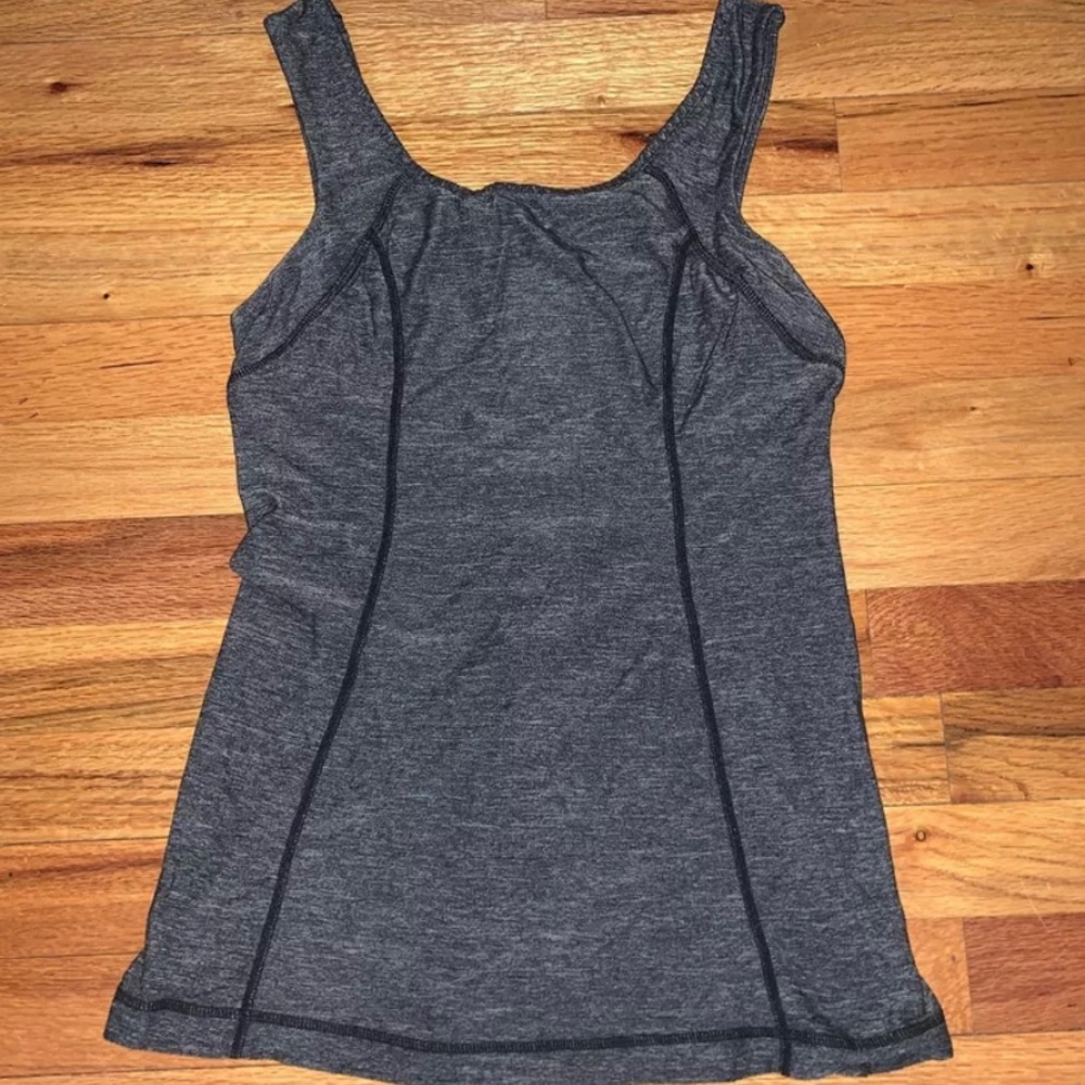 Lululemon tank top!